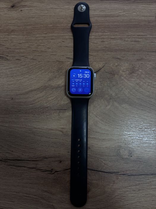 Смарт Часовник Apple Watch SE 2-ро покиление, GPS, 32GB