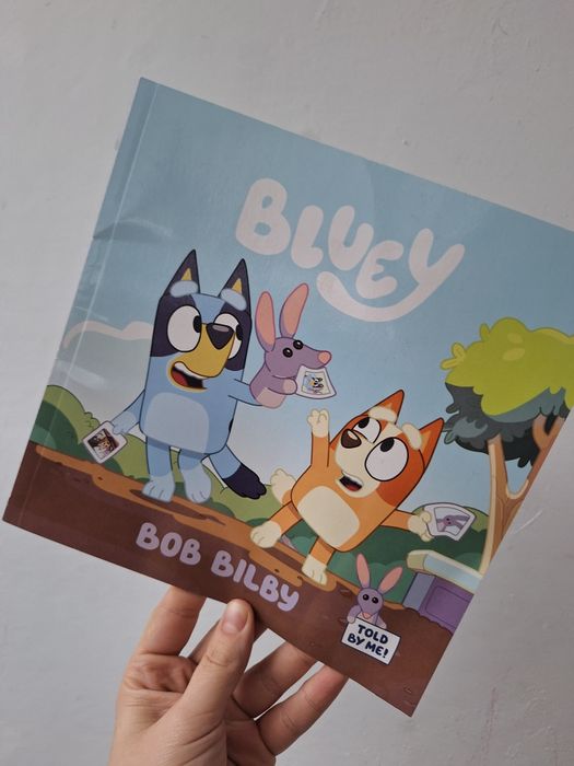 Книжка на английски за Блуи / Bluey