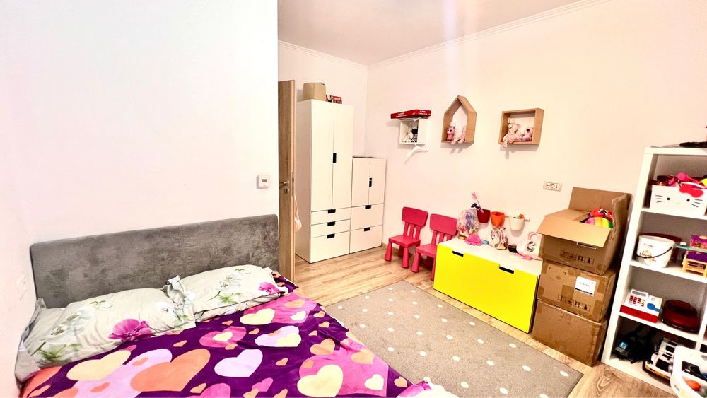 Vand apartament 3 camere Dumbravita