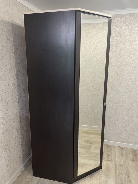 Угловой шкаф продам