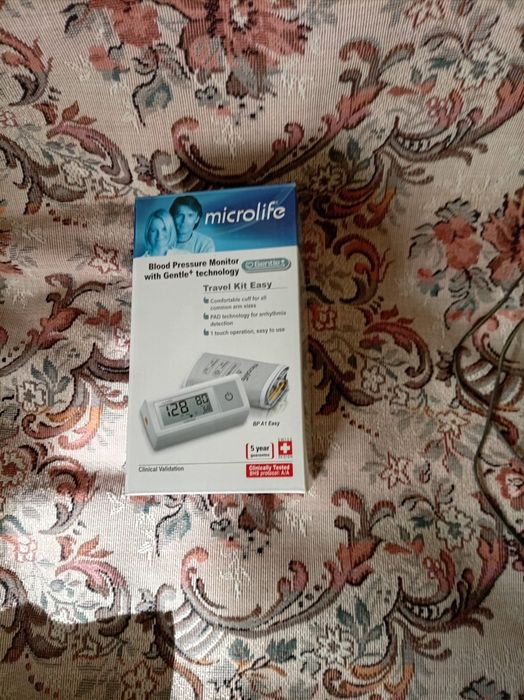 tensiometrul digital de braț Microlife BP A1 Easy