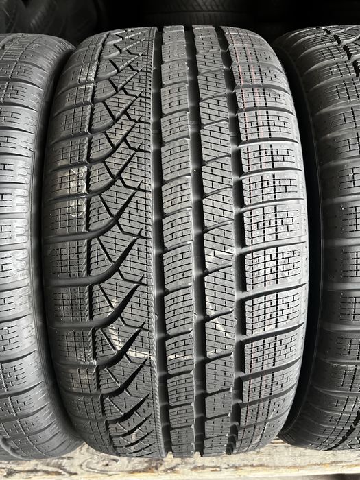 4 anvelope iarna ca NOI 275/40/19 + 245/45/19 * , Bmw X3 , Seria 7 ,5 GT , Pirelli , DOT 2025 , 7.2 mm
