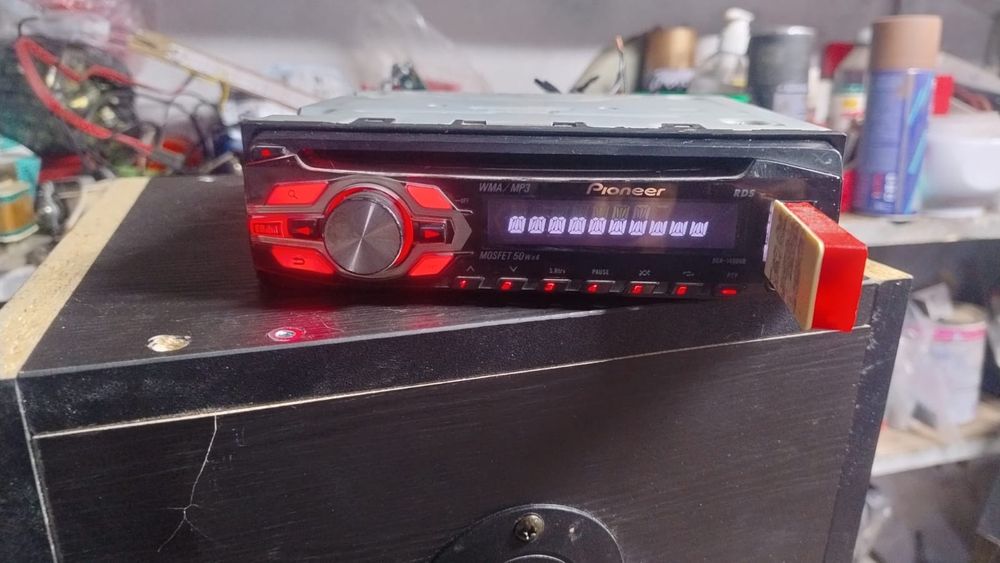 Продам автомагнитолу pioneer