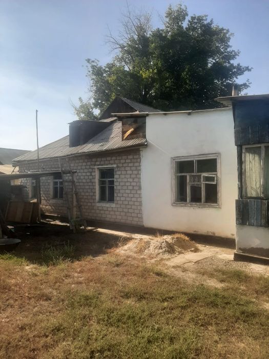 Продаётся уютный дом в отличном районе