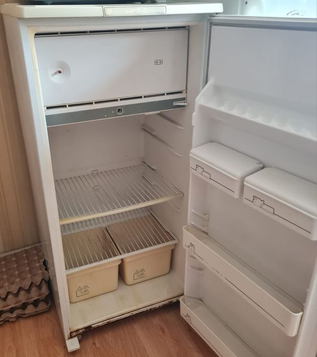 Продам холодильник