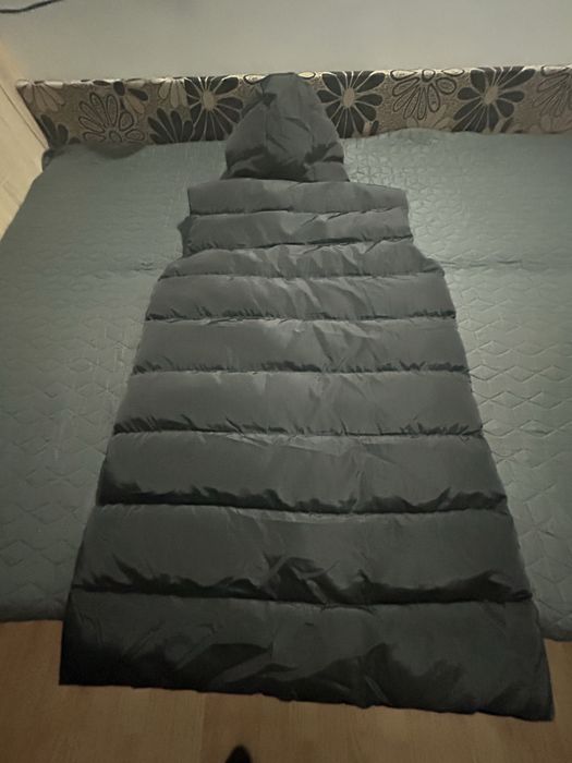 Vesta Moncler