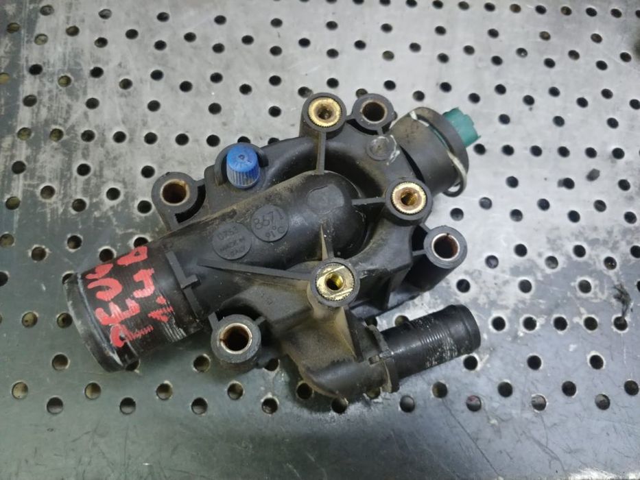 carcasa termostat 1.4 b kfu peugeot 207 206 307 citroen c2 c3