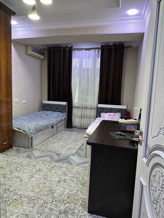 Srochno sotiladi! 3 xonali kvartira, Sergeli 3 A, 100 m²