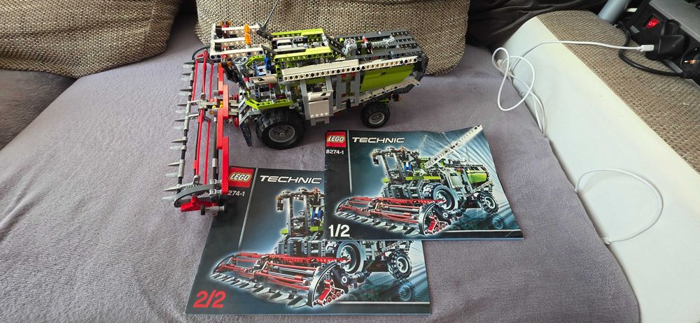 Lego Farm 8274 Combine Harvester