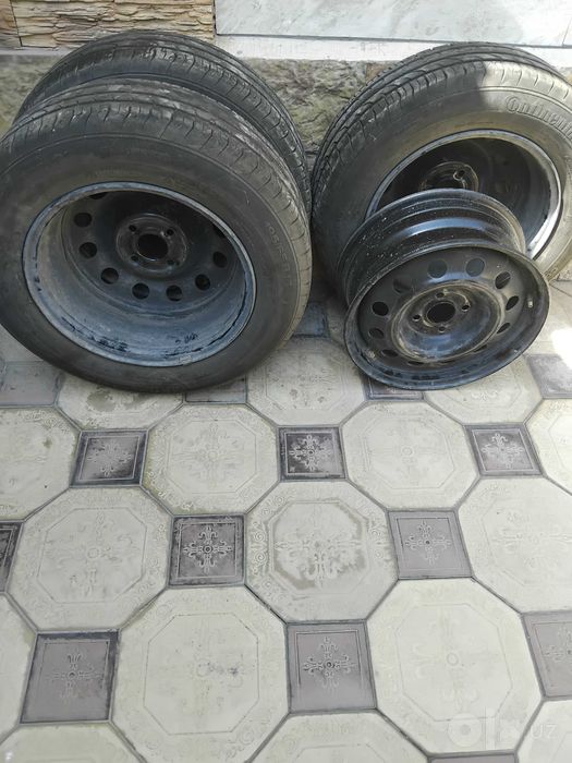 Колеса 195/65 R15 б/у  -3шт.+ 1 диск