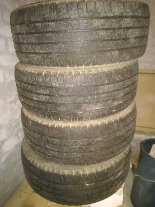 4бр. 235 55 17 Michelin  летни.