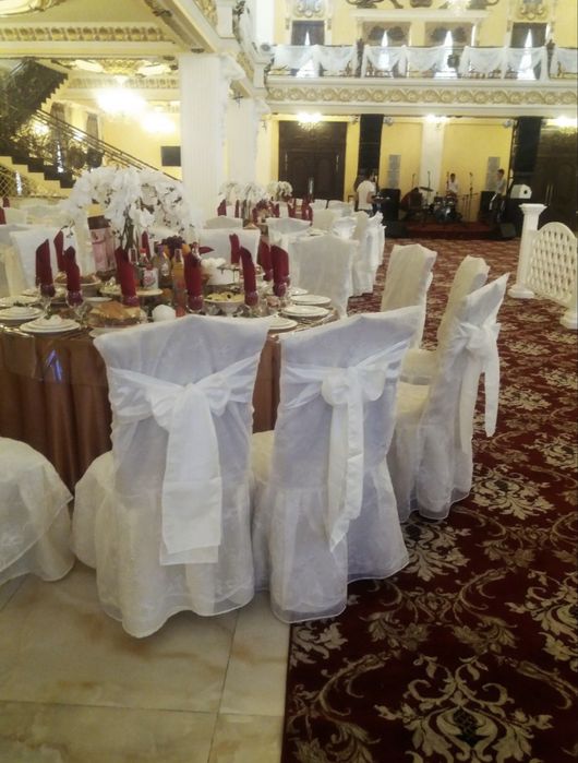 Чехлы для стульев с бантиками разных видов