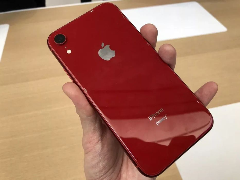 Продам iPhone Xr