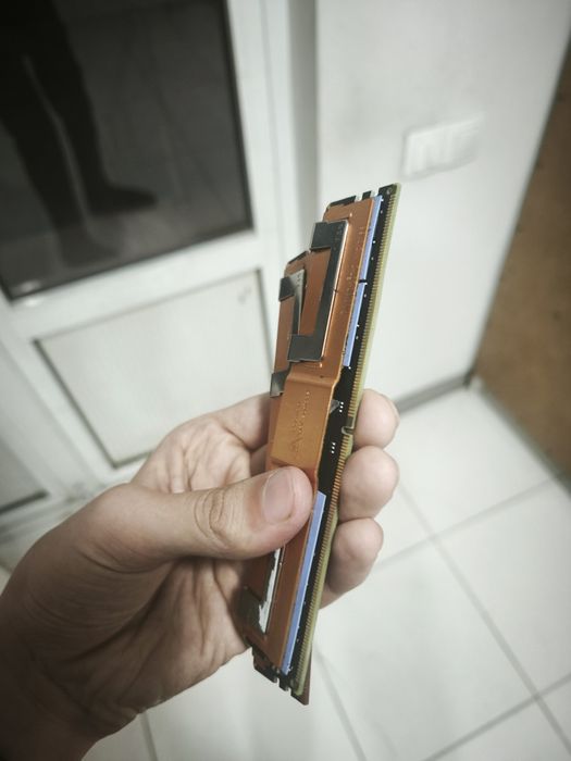 Crucail ddr 5 16gb × 2 ta bor