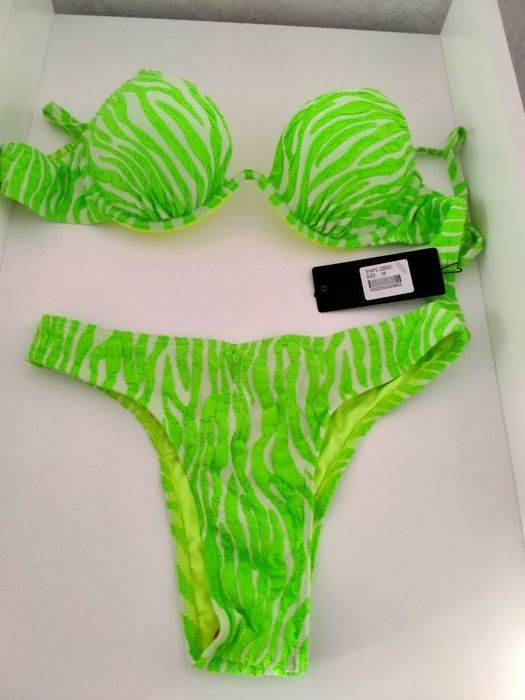 Продам новый купальник