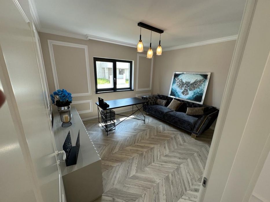 Casa cu etaj in cartier rezidential zona metro-magnolia