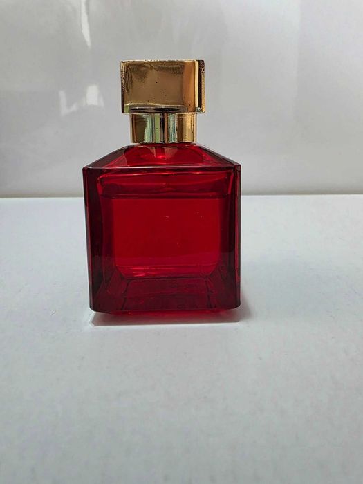 Parfum baccarat rouge 540 extract de parfum - nu este original, 1 la 1