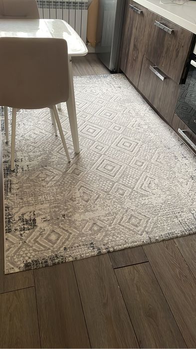 Продается ковры для комнат