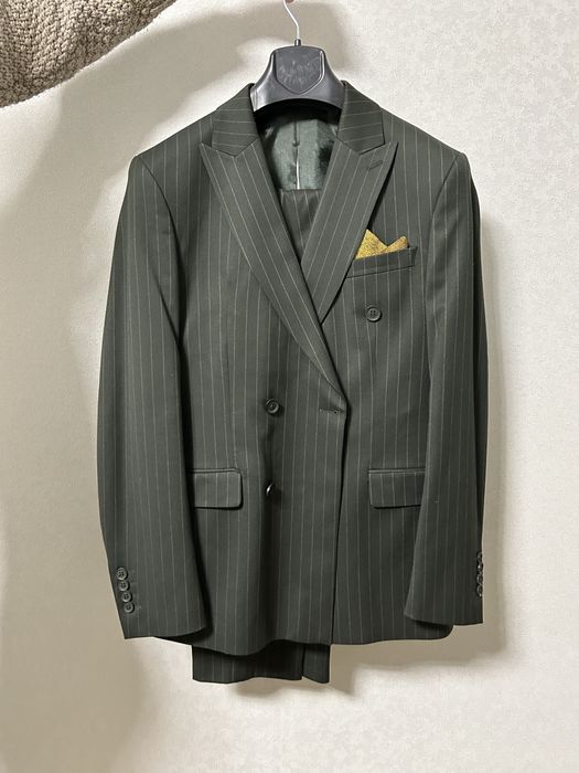 Продам мужской костюм