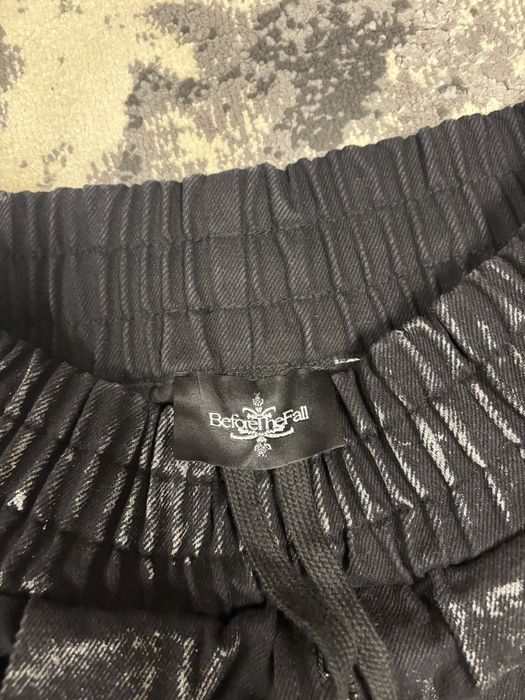 Blugi baggy de la IG brand “beforethefall” cu talie elastica, waxed