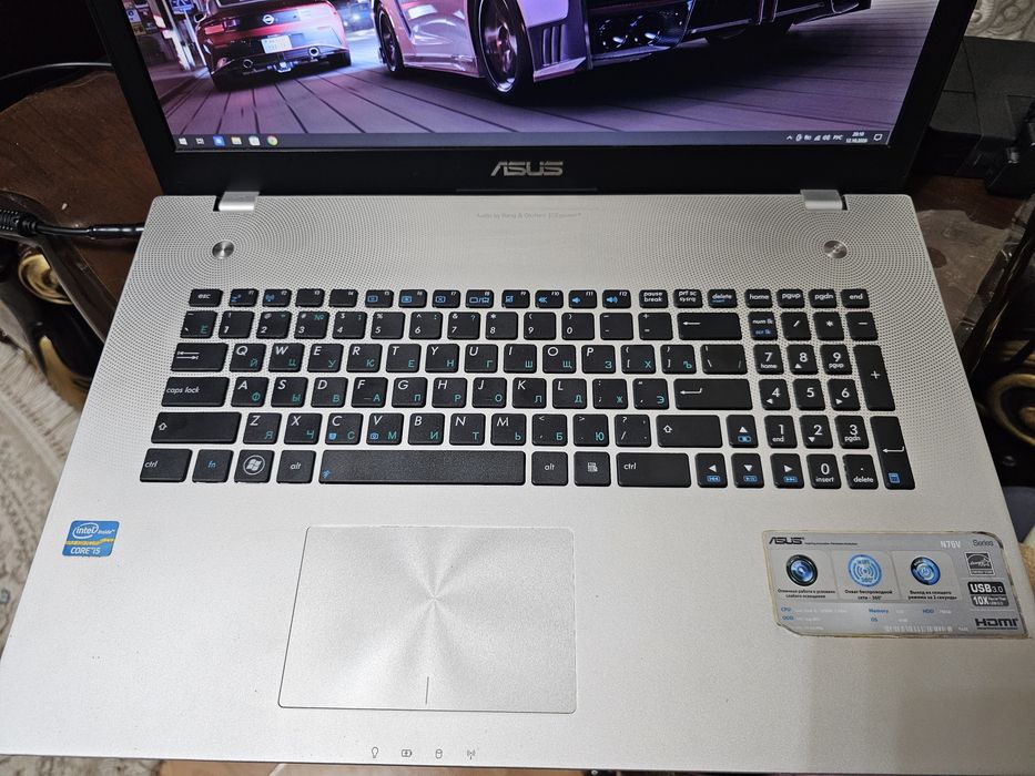 Ноутбук ASUS на i5 процессоре