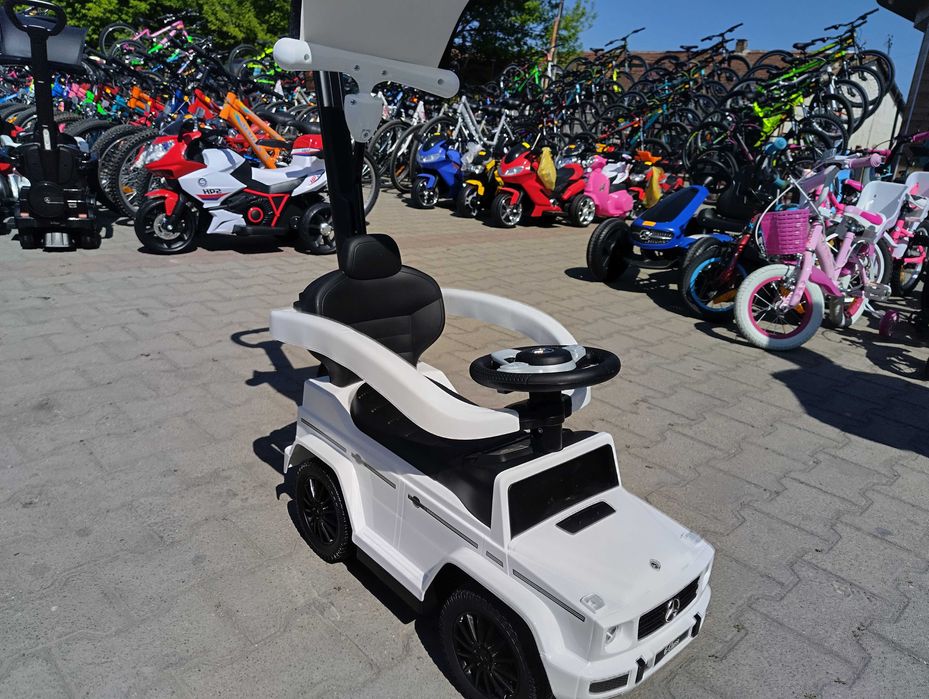 MERCEDES Кола за яздене с дръжка и сенник Mercedes-benz G350d бял