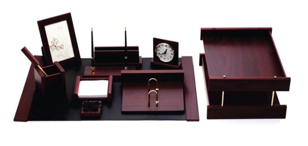 Набор для стола руководителя – красное дерево