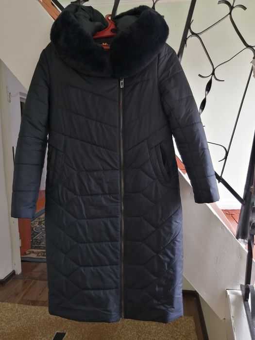 Продам стеганый пуховик