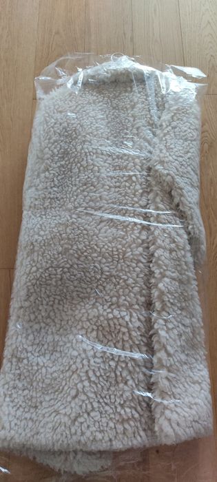 Палто Elisabetta Franchi, модел "teddy", мръсно бял