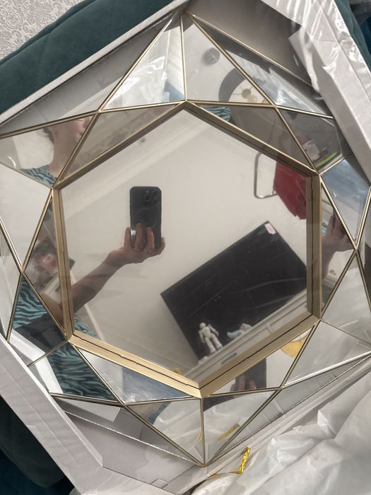 Дизайнерское зеркало