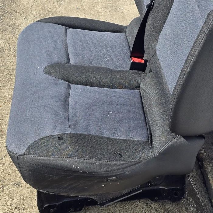 Scaune bancheta stanga fata Opel Vivaro B