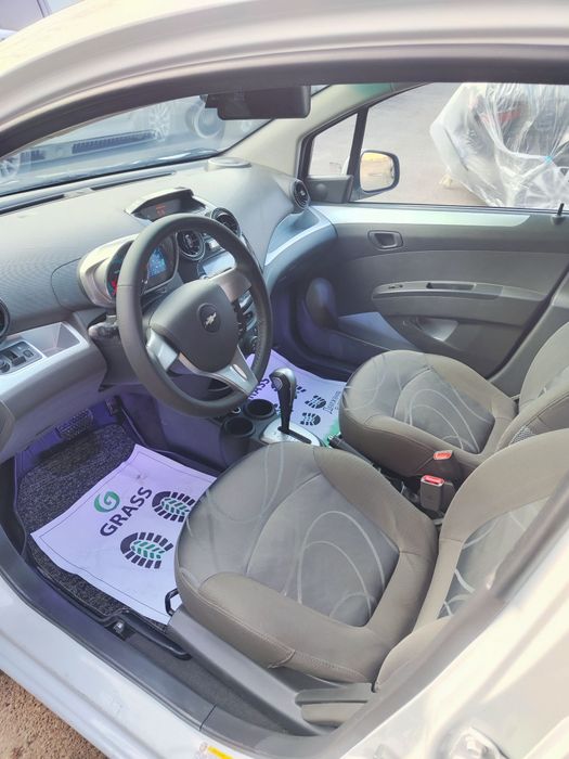 Spark sotiladi 2023 avtomat 31000 yurgan toza