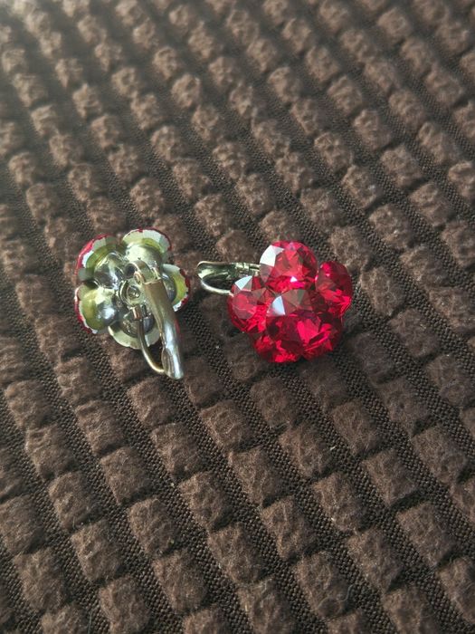 Cercei cristale roșii