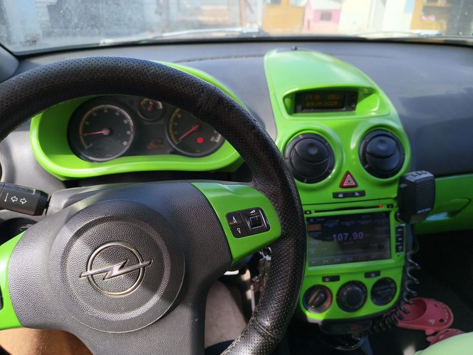 Opel CORSA D 1.2 benzină