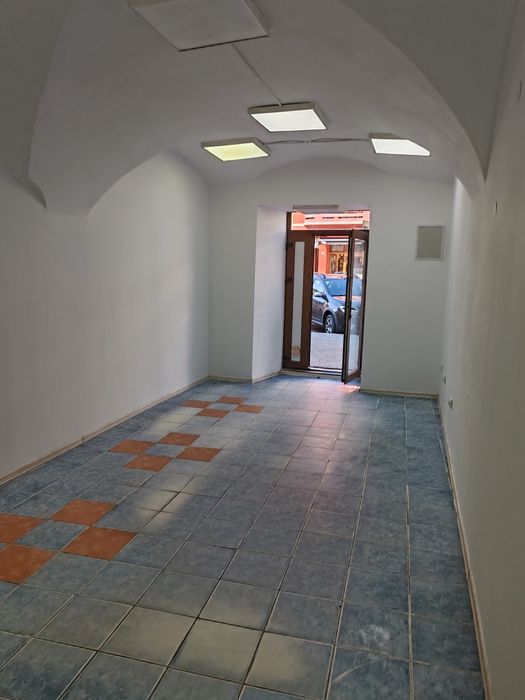 Spațiu comercial de inchiriat
