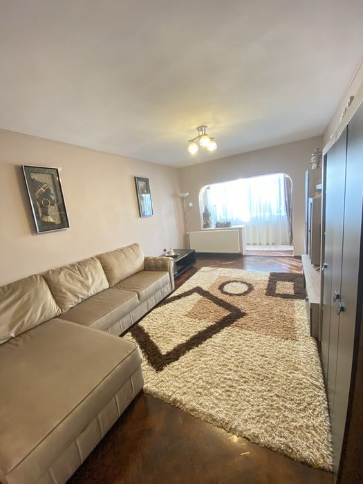 Inchiriez apartament in Mun. Campulung, d sponibil cu 30 martie