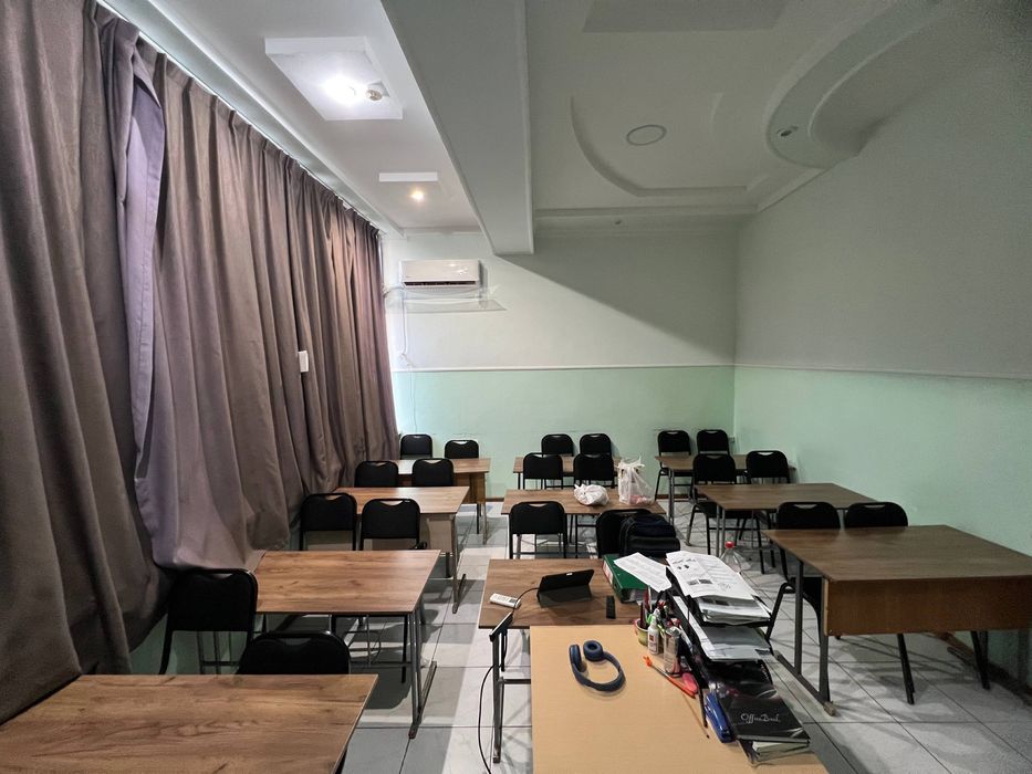Сдается в аренду помещение 2 этаж 75кв
