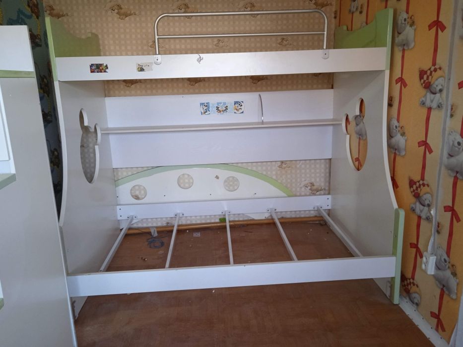 Двухъярусная кровать продам
