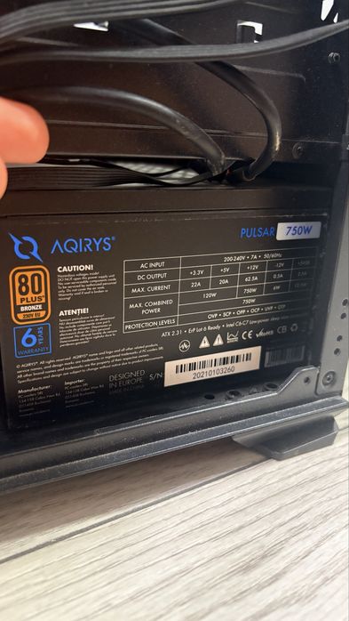 Vând carcasă Aqirys Wezen + sursă Aqirys Pulsar 750W 80 Plus Bronze + Gtx 1060 6gb