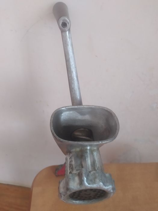 Мясорубка СССР тяжёлая.