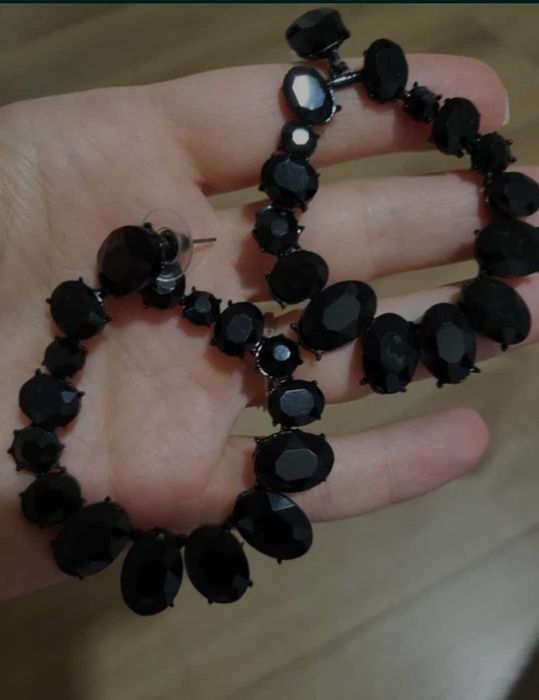 Cercei mari eleganti