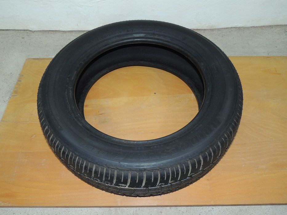 1 бр. гума BRIDGESTONE B-250 165/65 R15 81T.   Клещи за горивна тръба