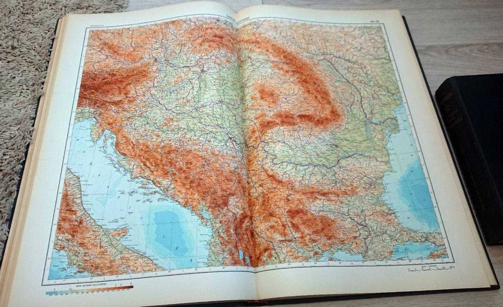 Atlas geografic de colectie