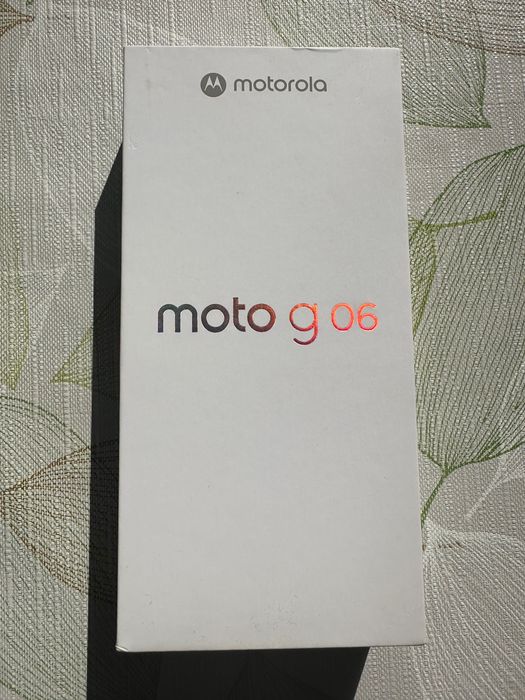 Смарт телефон Moto g06