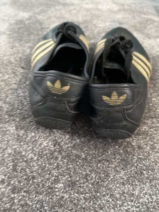 Адидас 36 номер спортни