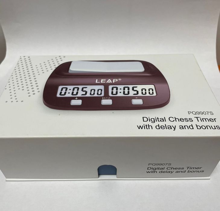 Продам шахматные часы, новые.