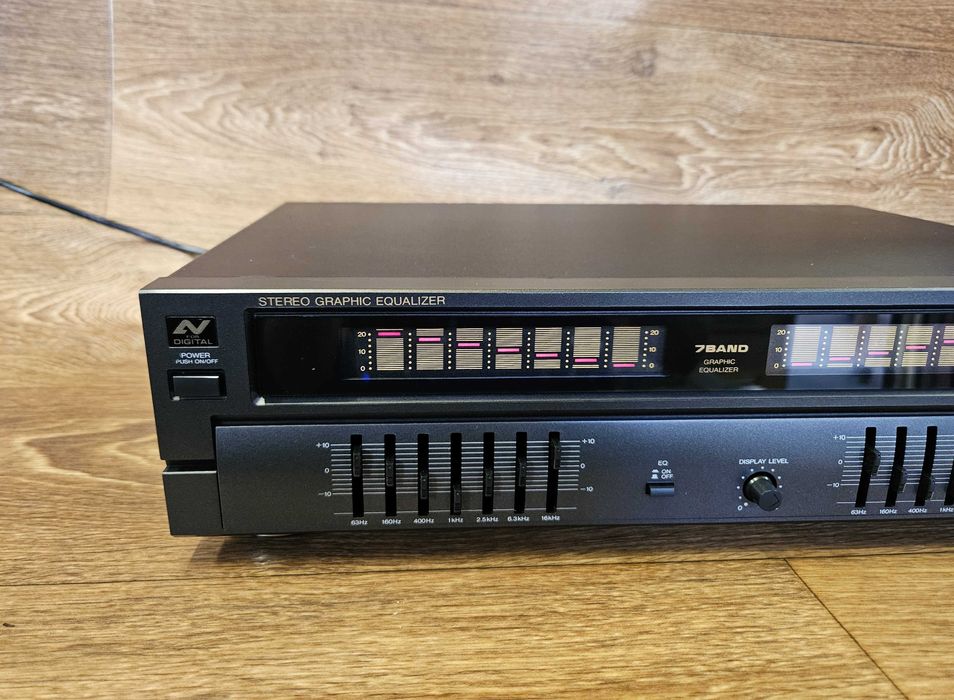 Еквалайзер Universum EQ 46010 В отлично състояние
