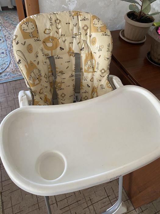 Продам стул для кормления