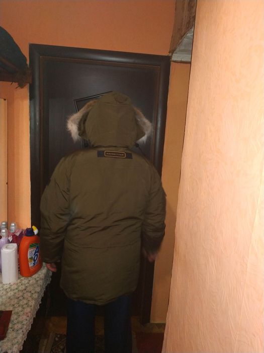 Продам новую пуховую куртку