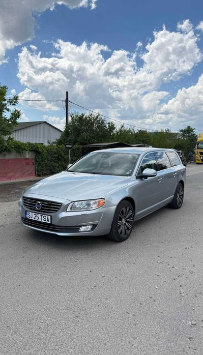 VOLVO V70 2013